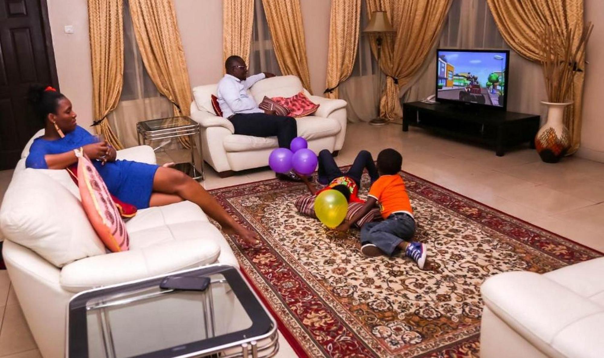 Room In Lodge - Apartment Royale Hotel-3 Bd Apartment Ikeja Exterior photo