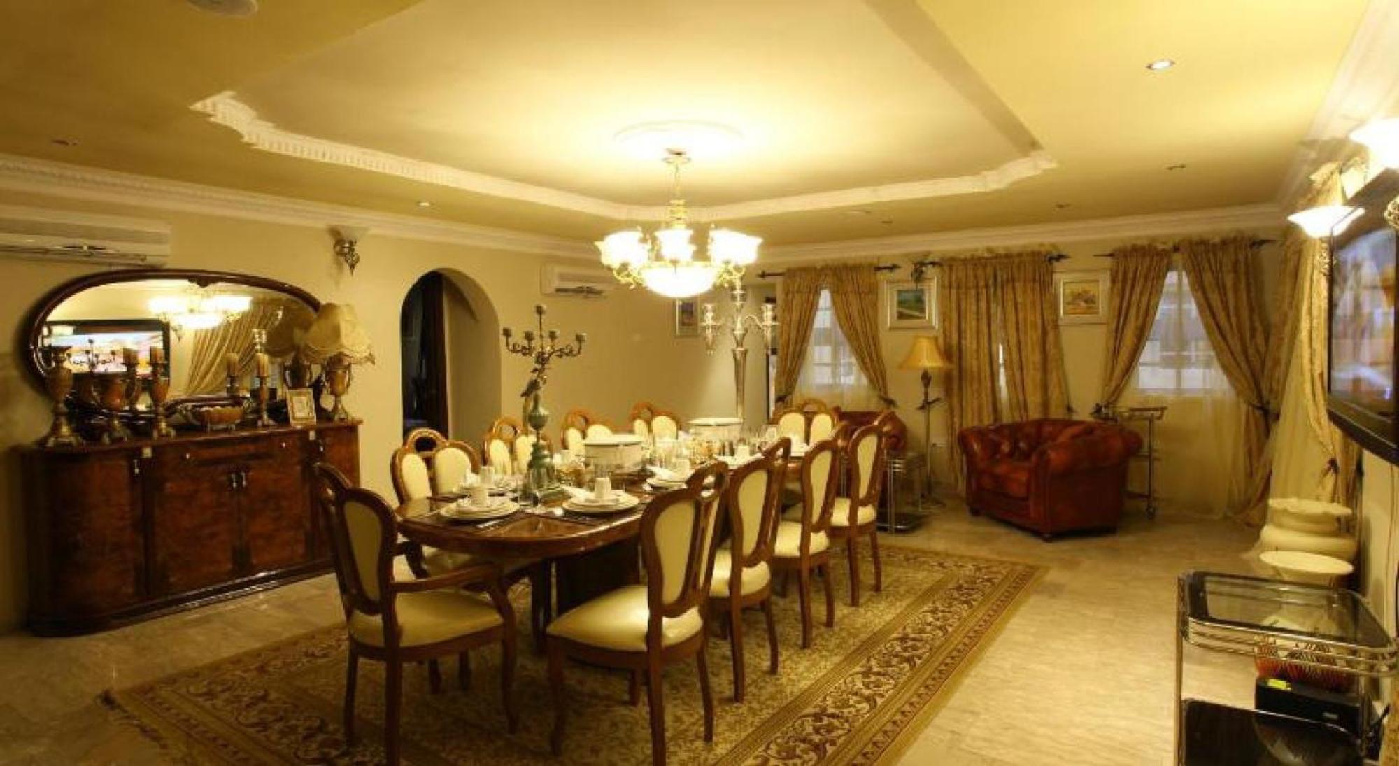 Room In Lodge - Apartment Royale Hotel-3 Bd Apartment Ikeja Exterior photo