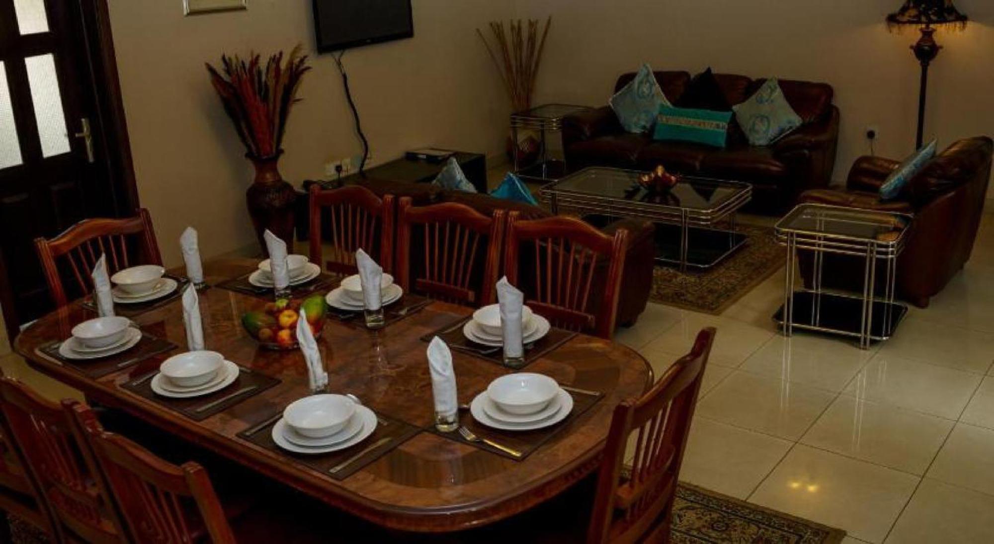 Room In Lodge - Apartment Royale Hotel-3 Bd Apartment Ikeja Exterior photo