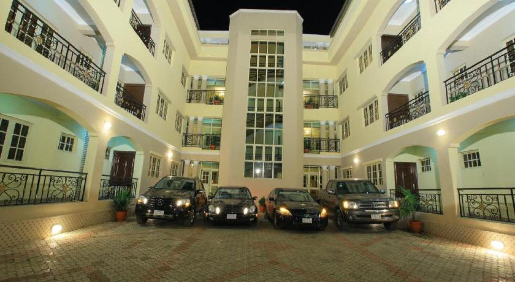 Room In Lodge - Apartment Royale Hotel-3 Bd Apartment Ikeja Exterior photo